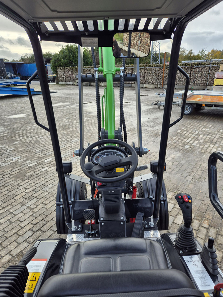 Wheel loader WCM-606