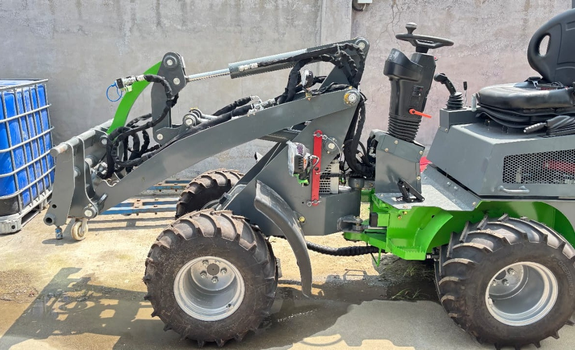 Wheel loader WCM -L1812