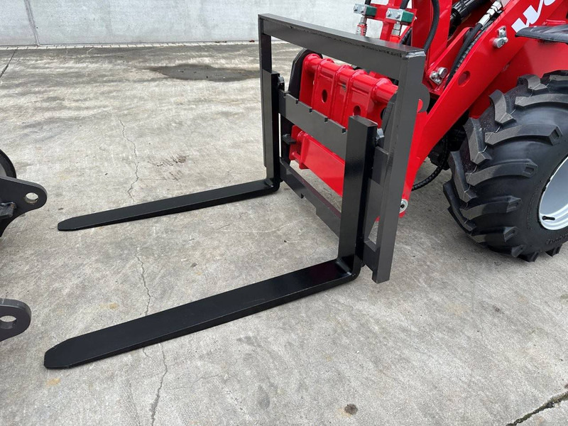 Wheel loader WOLF MINI 750