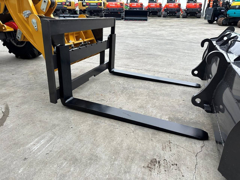 Wheel loader WOLF WL816T