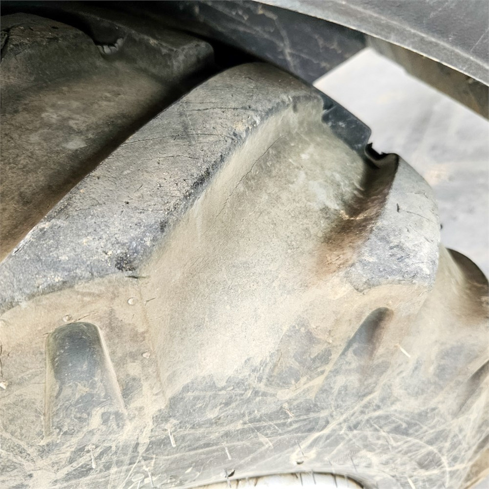 Wheel loader Weidemann 2070 CX