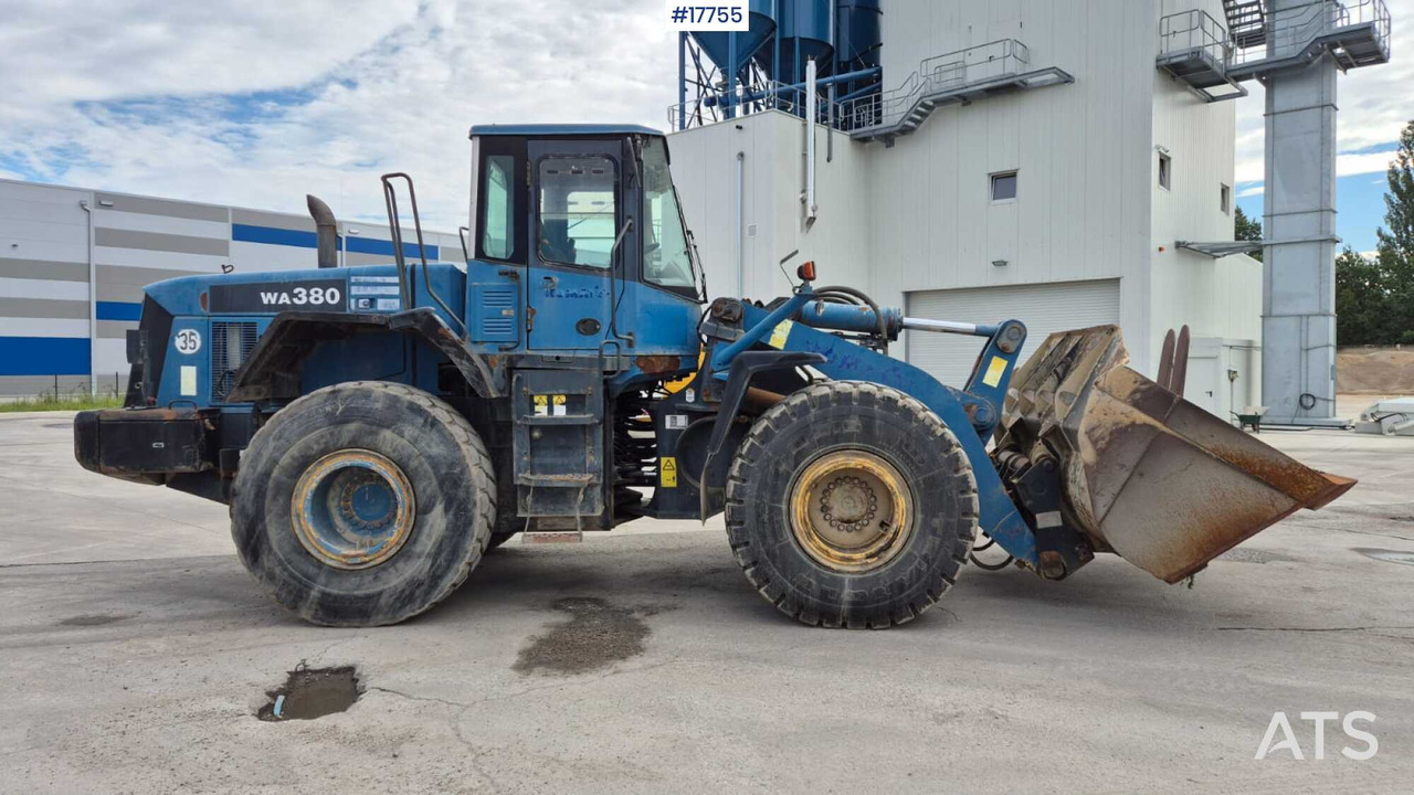 Wheel loader Wheel loader KOMATSU WA380 5H (2002)