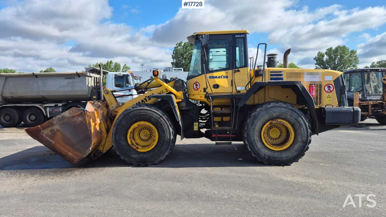 Wheel loader Wheel loader KOMATSU WA380-5H (2004)