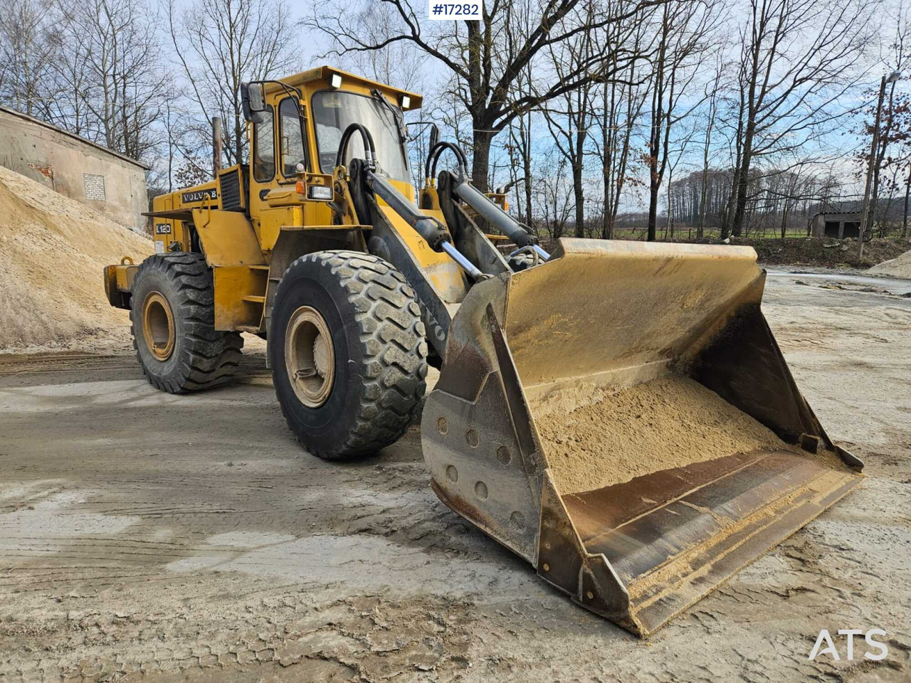 Wheel loader Wheel loader VOLVO BM L120 (1991)