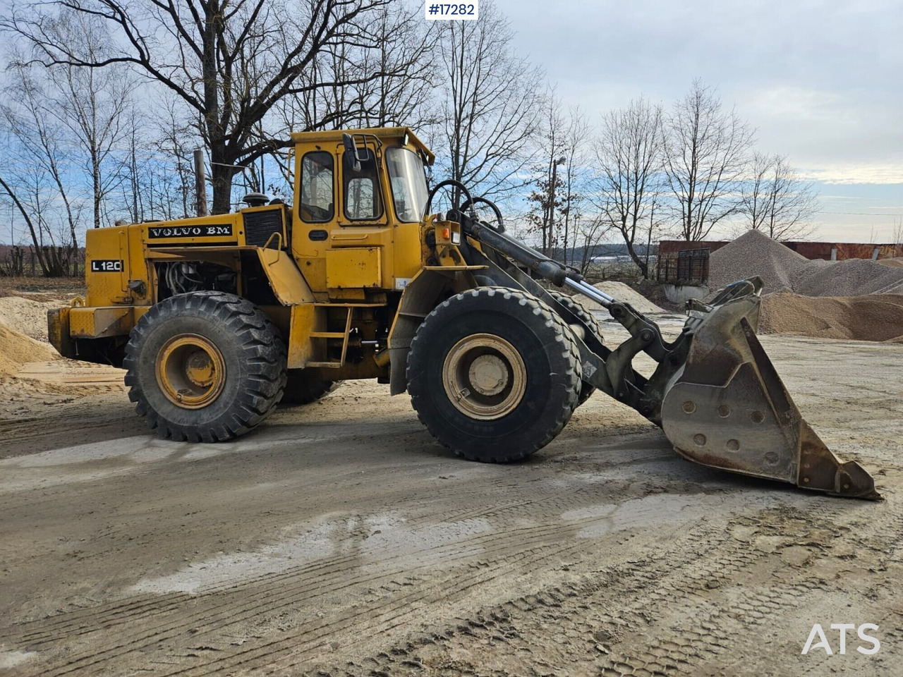 Wheel loader Wheel loader VOLVO BM L120 (1991)
