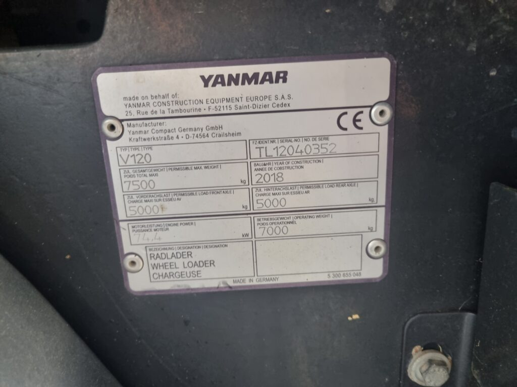 Wheel loader YANMAR V120