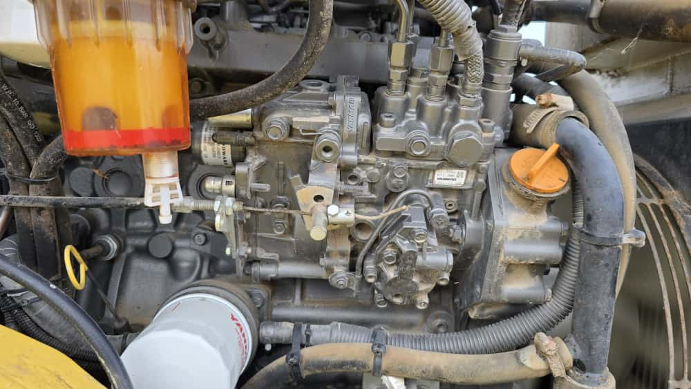 Wheel loader YANMAR V8. 772 original hours.