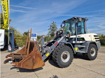 Wheel loader Yanmar / Terex TL80 in nette staat 2017