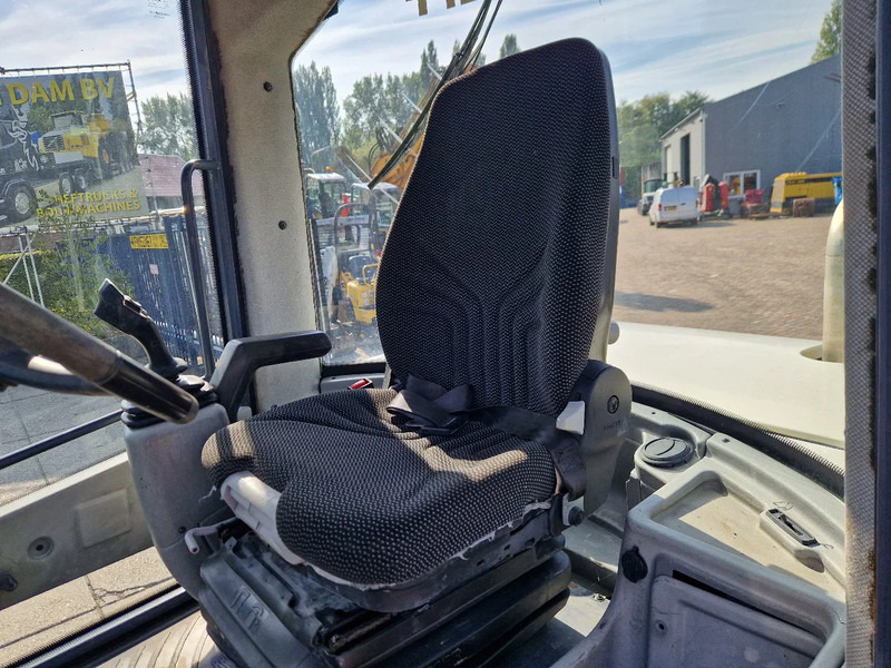 Wheel loader Yanmar / Terex TL80 in nette staat 2017