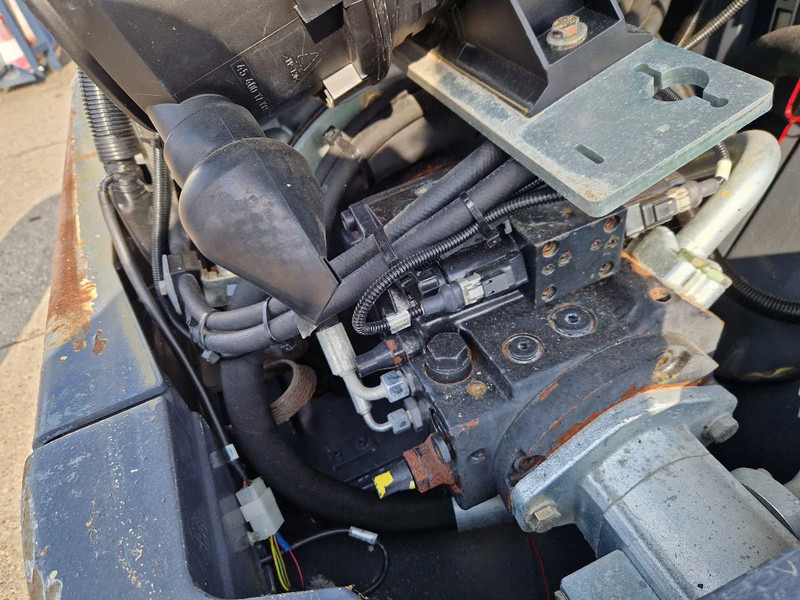 Wheel loader Yanmar / Terex TL80 in nette staat 2017