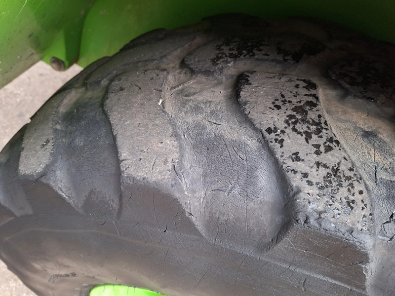 Wheel loader Yanmar V80