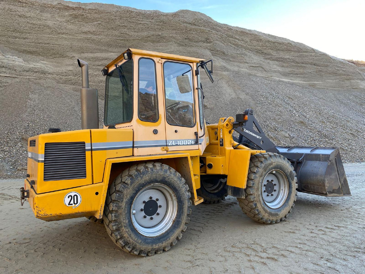 Wheel loader Zettelmeyer ZL 1002