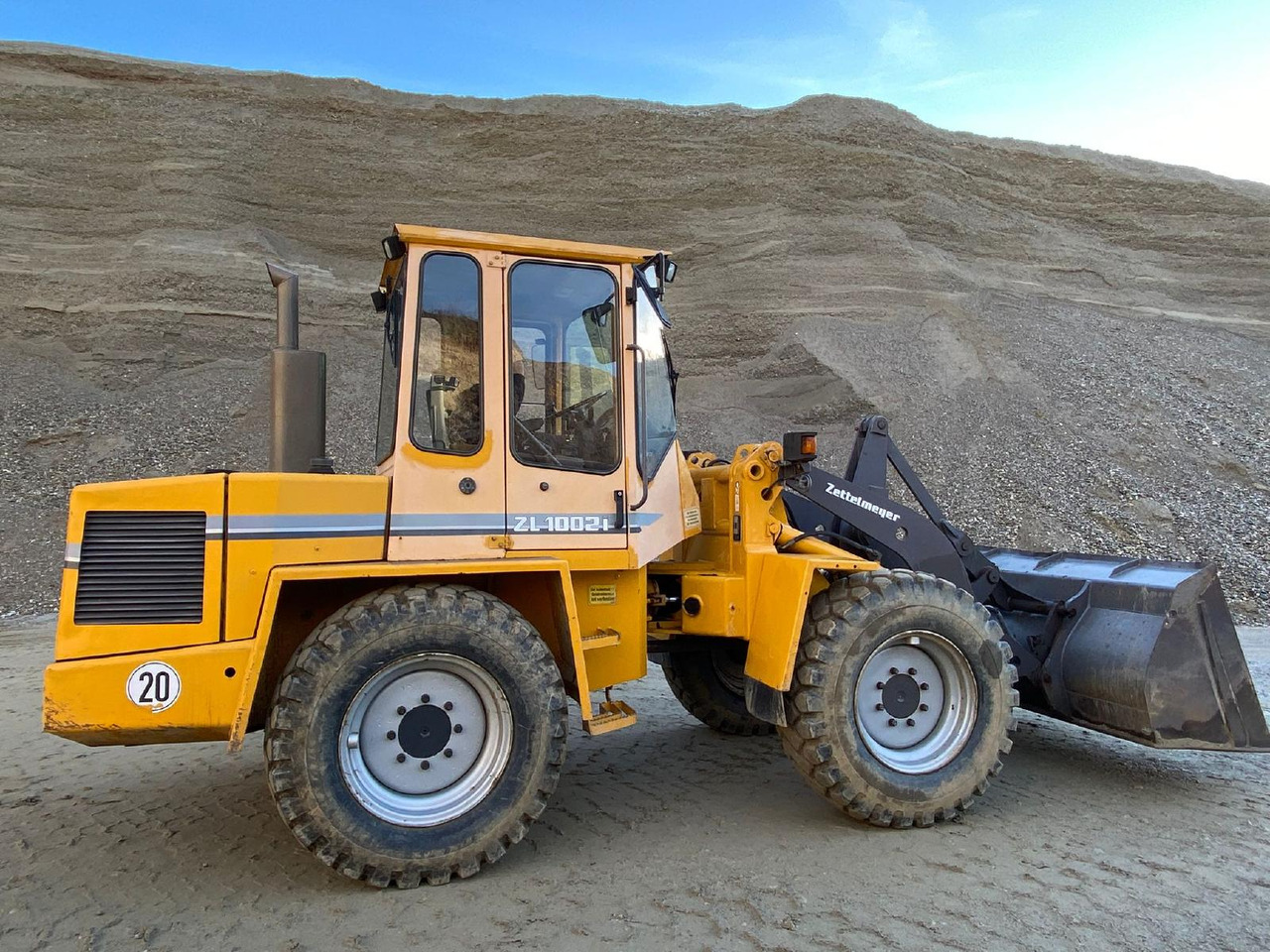 Wheel loader Zettelmeyer ZL 1002