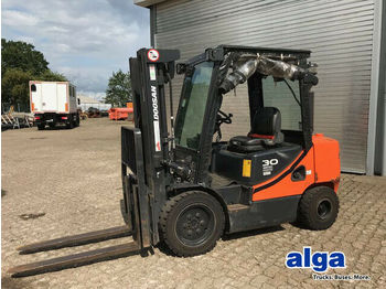 Forklift Doosan D30S-7, hydr. Gabelverstellung, Schutzgitter!