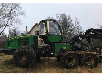 Forestry harvester John Deere 1070 E