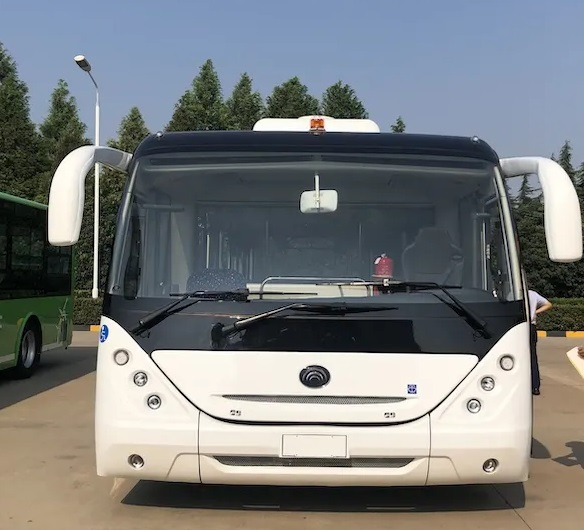 Leasing of Yutong Airport Bus Yutong Airport Bus: picture 1