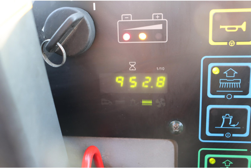 Scrubber dryer Nilfisk CR1200