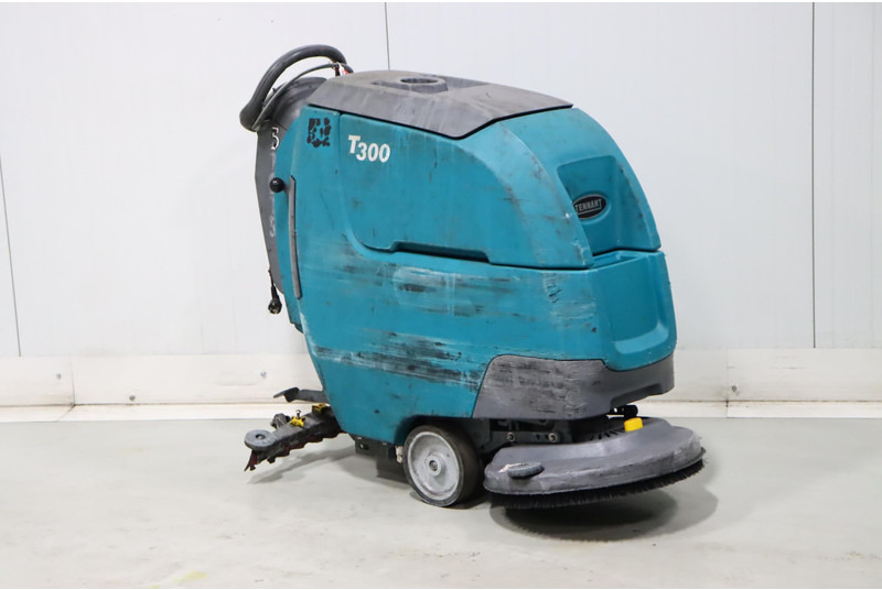 Scrubber dryer TENNANT T300