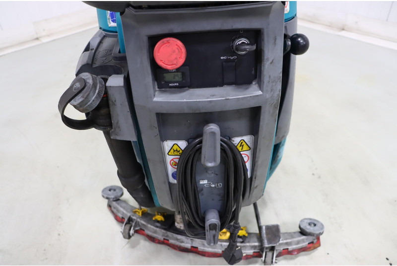 Scrubber dryer TENNANT T300