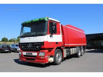Zamiatarka Mercedes-Benz Actros 2632L