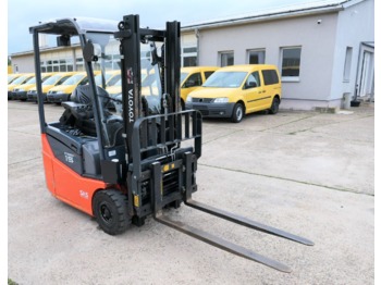 3-wheel front forklift TOYOTA EFG 7 FBESF 15 DUPLEX 4-VENITL 3-Rad HUBHÖHE 3m