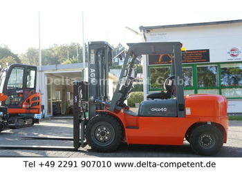 Diesel forklift 4000 kg CPCD40 - Seitenschieber: picture 1