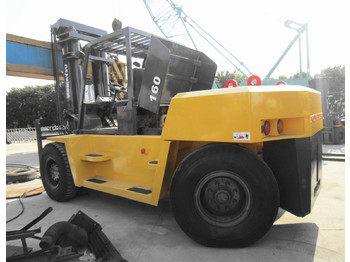 4-wheel front forklift KOMATSU FD160