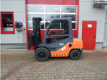 4-wheel front forklift TOYOTA 02-8FDF30