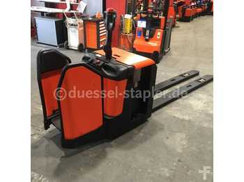 Pallet truck BT 240: picture 1