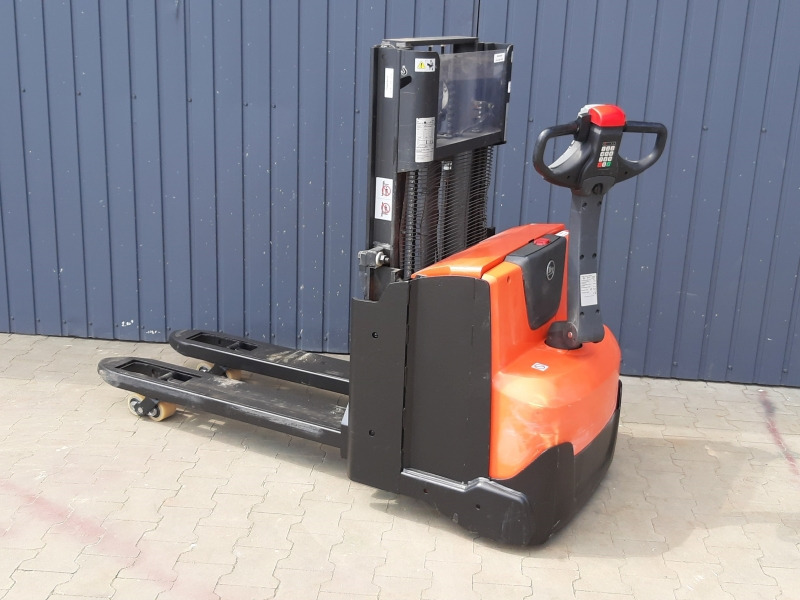 Stacker BT SWE 200 D: picture 2