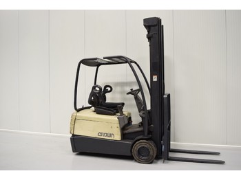 Electric forklift CROWN SC30180PT3: picture 1