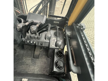 Electric forklift Caterpillar DP30NT: picture 5
