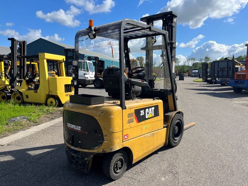 Electric forklift Caterpillar EP35K-PAC: picture 7