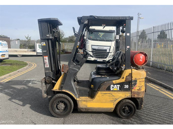 LPG forklift CATERPILLAR GP
