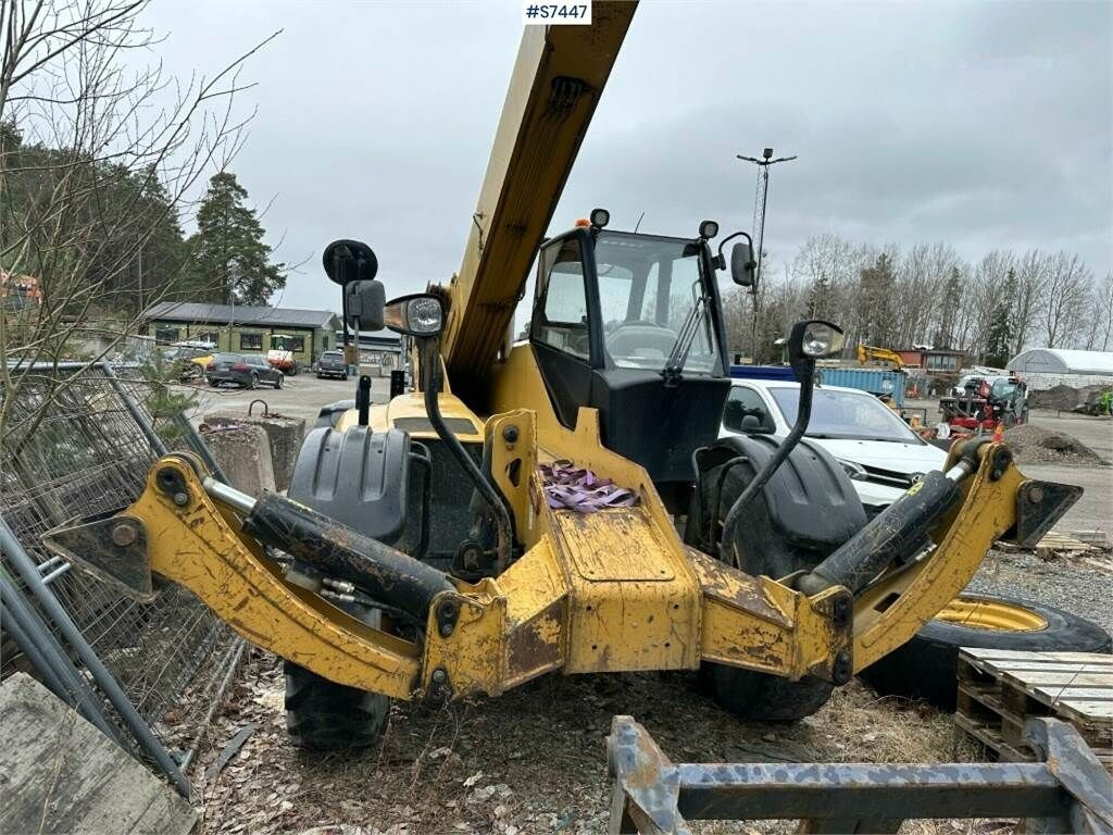 Leasing of Caterpillar TH580H Telescopic loader with crane arm Caterpillar TH580H Telescopic loader with crane arm: picture 50