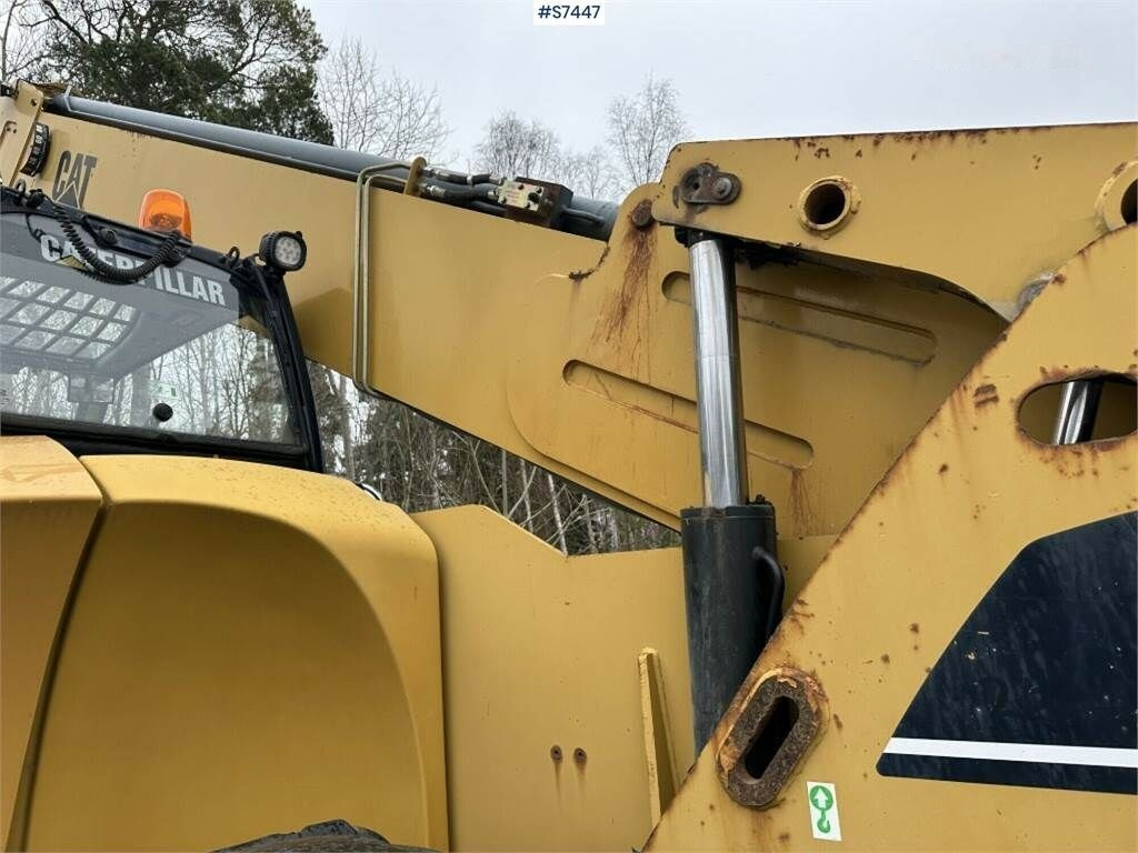 Leasing of Caterpillar TH580H Telescopic loader with crane arm Caterpillar TH580H Telescopic loader with crane arm: picture 27