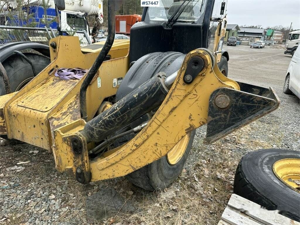 Leasing of Caterpillar TH580H Telescopic loader with crane arm Caterpillar TH580H Telescopic loader with crane arm: picture 39