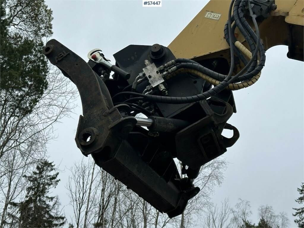 Leasing of Caterpillar TH580H Telescopic loader with crane arm Caterpillar TH580H Telescopic loader with crane arm: picture 33