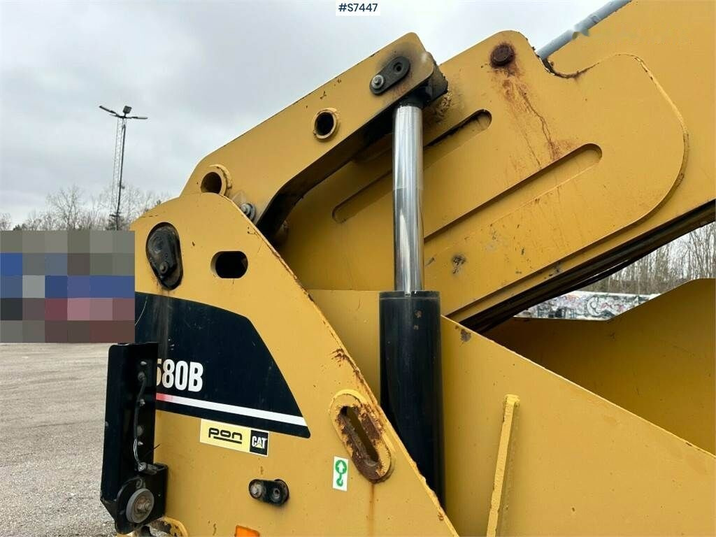 Leasing of Caterpillar TH580H Telescopic loader with crane arm Caterpillar TH580H Telescopic loader with crane arm: picture 29