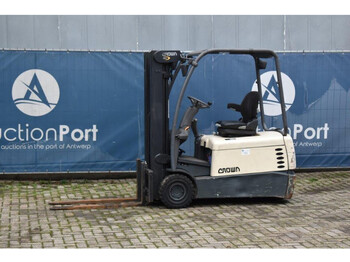 Electric forklift Crown SC: picture 1