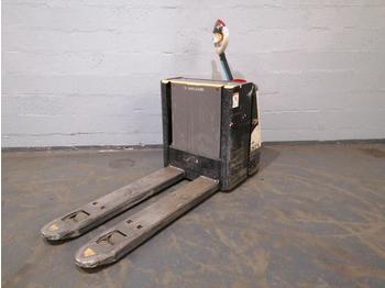 Pallet truck Crown WP3080: picture 1