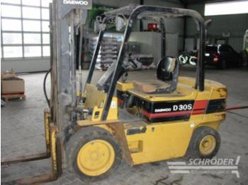 Forklift DAEWOO D 30 S-2: picture 1