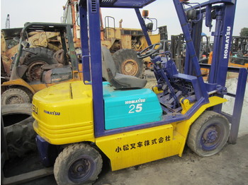 Diesel forklift KOMATSU FD25