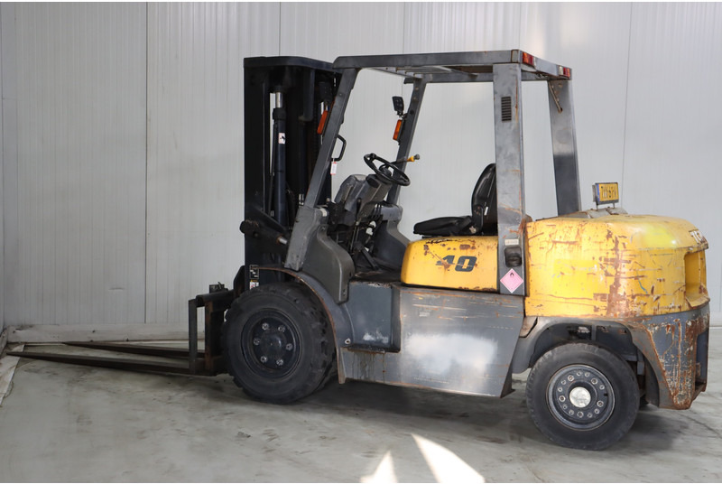 Diesel forklift TCM FD40T2