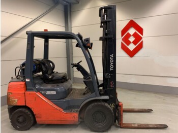 TOYOTA 32-8FG25  - Diesel forklift
