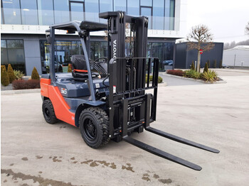Diesel forklift Toyota 52-8FDF30 / TONERO 30
