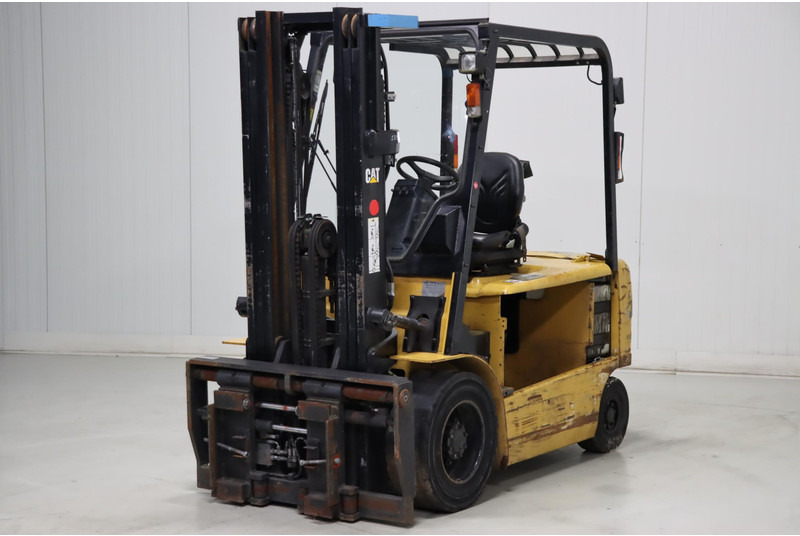 Electric forklift Caterpillar EP35KPAC