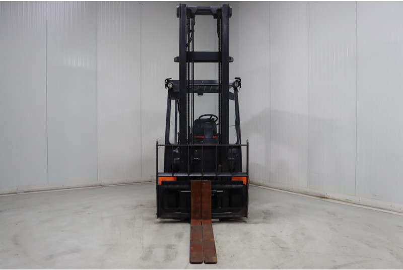 Electric forklift Doosan B45X-5
