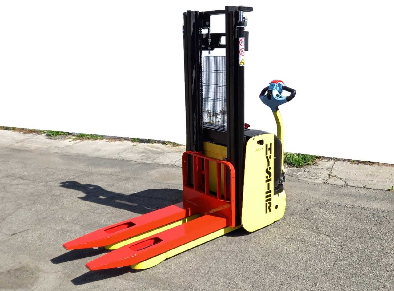 Electric forklift Hyster S 1.0-28