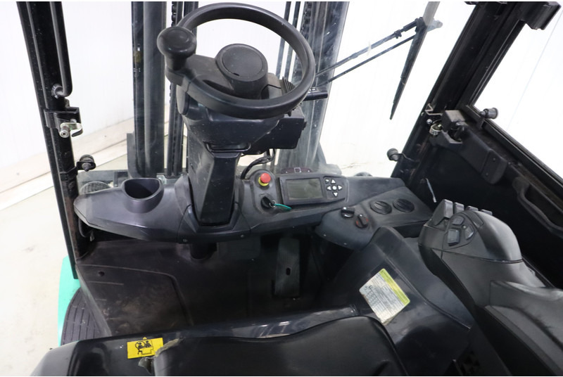 Electric forklift Mitsubishi FB30N